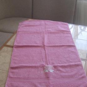 Новое махровое полотенце. Размеры:  49х95 см 