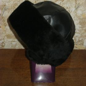 женская шапка из хорошего кожезаменителя,  меховой отворот и ушки, размер 57