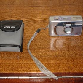 Пленочный фотоаппарат "Samsung"