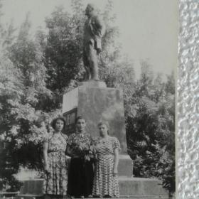 фото Памятник Ленину 1957 год