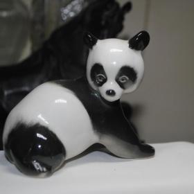 винтажная статуэтка " панда" ЛФЗ знак качества  
