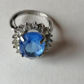 Кольцо с голубым стеклом
