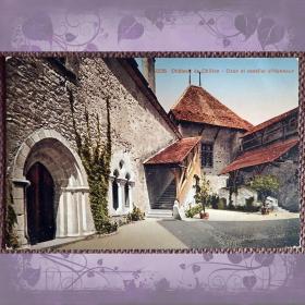 Антикварная открытка "Шильонский замок. Двор и парадная лестница". Швейцария