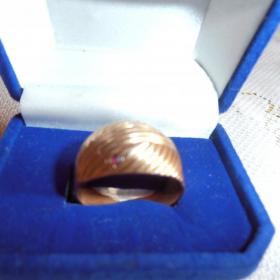 Кольцо золотое с рубинами , 583 пр , СССР