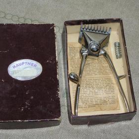 Старинная машинка ручная для стрижки волос Hauptner,ориент.40-е годы,Германия. Рабочее состояние.