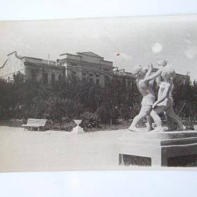 1950гг. Сталинград. Уголок Пионерского сквера