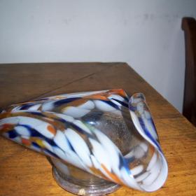 Конфетница-орешница-вазочка цветное стекло