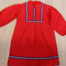 шерстяное платье для девочки 6-8 лет