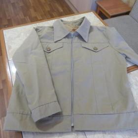 Летняя куртка из плащевки ( на подкладке) для мальчика, 70-е годы. Размер 42-44