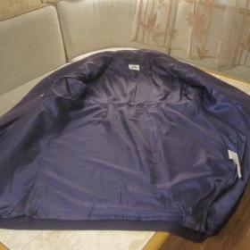 Демисезонное пальто, размер 44-46 ( М) в хорошем состоянии.
