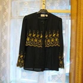 Винтажная блузка с вышивкой. Размер 46-48