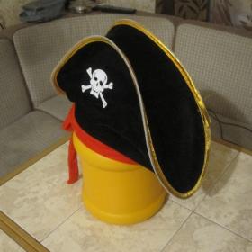  Шляпа Пирата. Сделана из бархата.