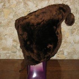 Детская зимняя шапка советских времен для девочки из натурального меха ( мутон), состояние хорошее размер 52-53