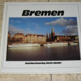 Книга-альбом "Бремен", изд. 1990 год, Германия. Написана на немецком языке, но есть вкладыш с переводом на русском языке. Состояние отличное. Много иллюстраций.