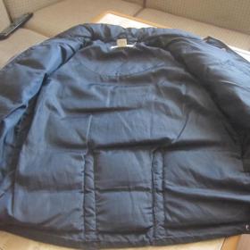 Зимняя куртка  б/у, размер  160/80 А ( 40-42). Состояние хорошее ( см. фото)