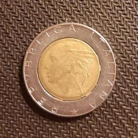Монета 500 лир 1990 год Италия. Квилинарский дворей