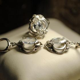 красивый гарнитур комплект кольцо серьги серебро 925  