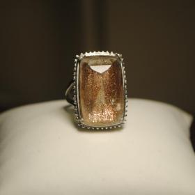 красивый перстень серебро 925 кокошник с необычной вставкой  