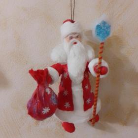 Ёлочная ватная игрушка Дед Мороз. 16 см. Ручная работа.