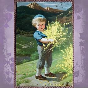 Антикварная открытка "Мальчик с охапкой цветов"