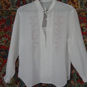 Блузка СССР с вышивкой ретро стиль