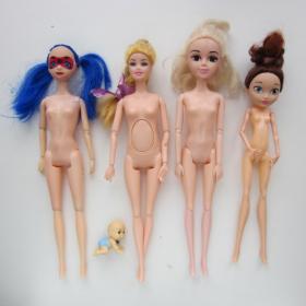 Кукла Барби шарнирная