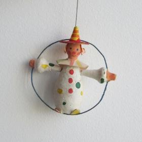 Клоун на обруче формованная ватная игрушка 50-е года