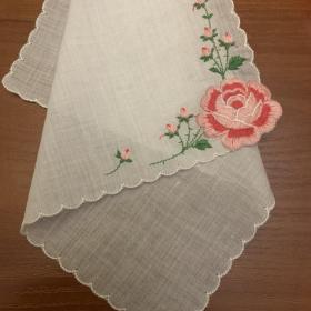 Невесомый Носовой платок Винтаж с вышивкой Роза 25 см