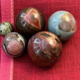 Натуральный камень Сфера Каменный шар набор 4 штуки.Яшма , Агат . Коллекционный набор