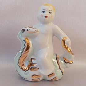 Статуэтка Мальчик со змеей, роспись золотом, фарфор Дулево 