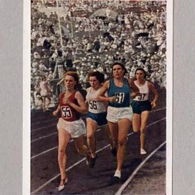 Открытка СССР. Легкая атлетика. Бег на 800 метров. Фото А. Бурдукова, 1956 г, чистая, спорт