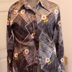  блузка с ромашками  1970г