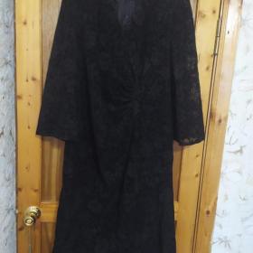 Платье женское черного цвета из бархата