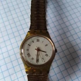 Часы Swatch swiss AG 2001г женские с браслетом пластик корпус под ремонт. На запчасти? 