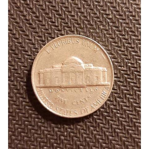 Монета 5 центов  1969 год  США