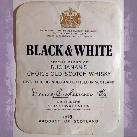 Этикетка. Шотландский виски "Black & White"