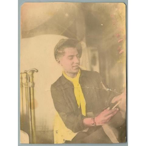Фото СССР Портрет молодого мужчины 1940-е годы