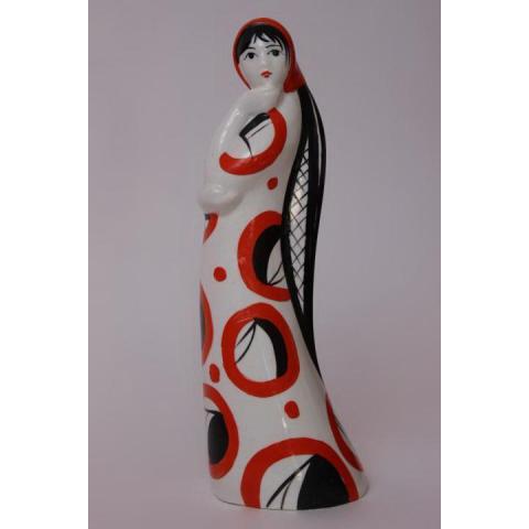 Фарфоровая статуэтка "Девушка в красном платье"